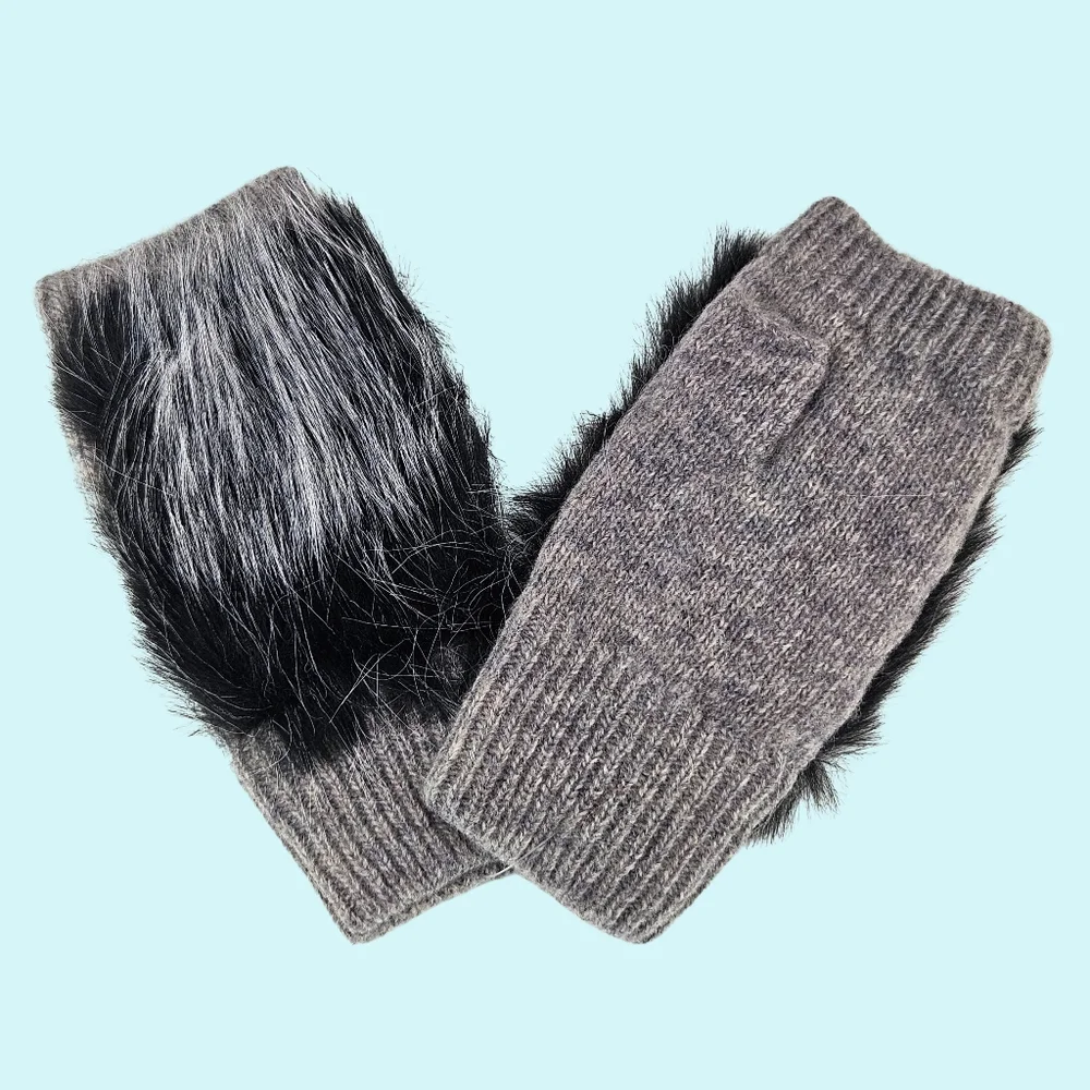 Adrienne Landau Gloves Fingerless Grey Snow Wool Blend Faux Fur Cottagecore Gift